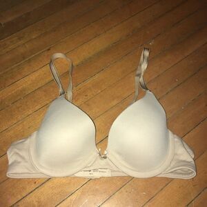Soma Embraceable Average coverage nude bra
